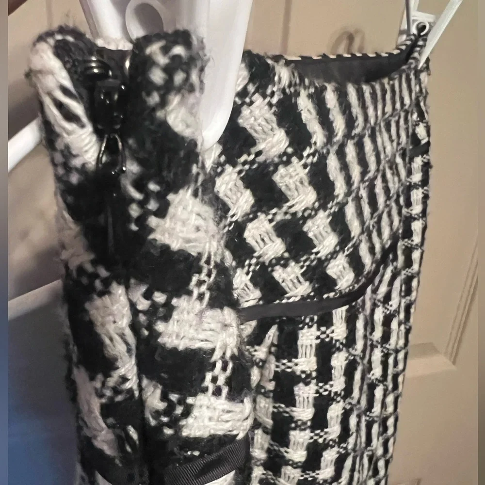 LOFT Black and White  Mini Skirt